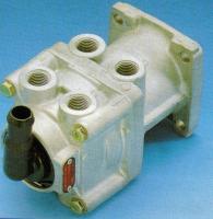 Pneumatic valve